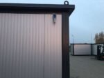 Contenedor de oficina de 5×2,20 con instalaciones sanitarias - Imagen 4