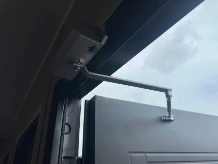 Casa contenedor compuesta por una unidad de 40 pies HQ, equivalente a una tiny house de 12 metros, configurada como vivienda doble - Imagen 10