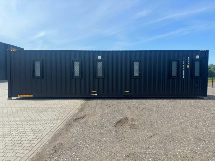 Casa contenedor compuesta por una unidad de 40 pies HQ, equivalente a una tiny house de 12 metros, configurada como vivienda doble - Imagen 26