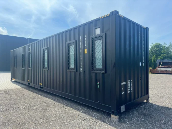 Casa contenedor compuesta por una unidad de 40 pies HQ, equivalente a una tiny house de 12 metros, configurada como vivienda doble - Imagen 27