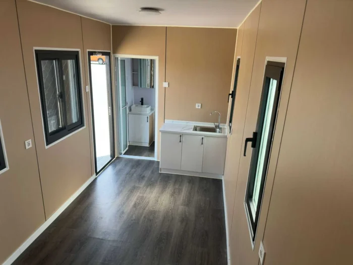Casa contenedor compuesta por una unidad de 40 pies HQ, equivalente a una tiny house de 12 metros, configurada como vivienda doble - Imagen 31