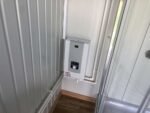 Contenedor sanitario + WC + ducha + cisterna - Imagen 13
