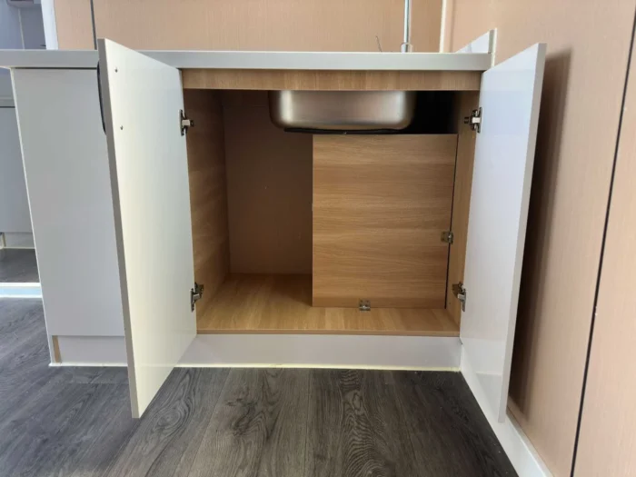 Casa contenedor compuesta por una unidad de 40 pies HQ, equivalente a una tiny house de 12 metros, configurada como vivienda doble - Imagen 4
