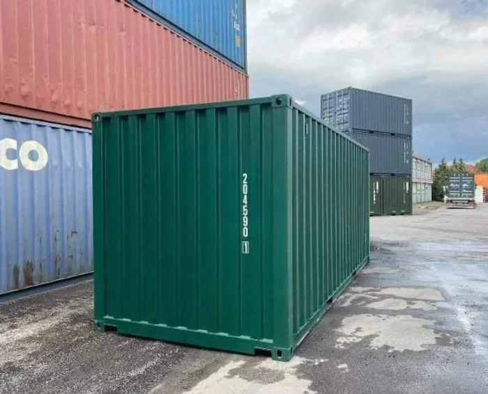 Contenedor marítimo de 20 pies verde espuma (RAL 6005) - Imagen 3