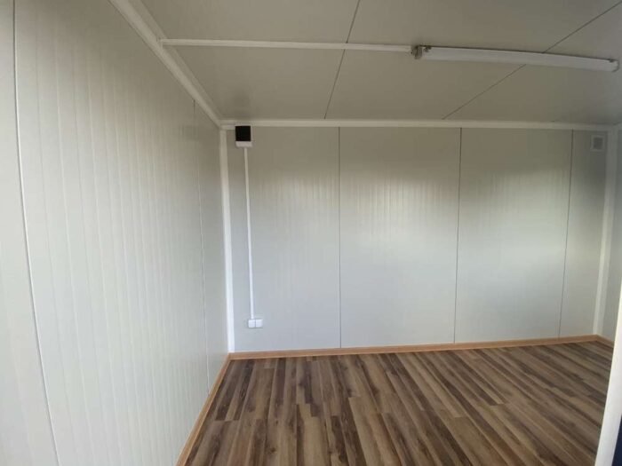 Contenedor de oficina 4,00m x 2,20m - Imagen 6