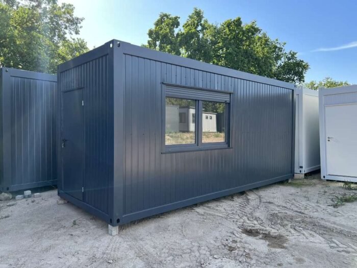 Contenedor con cocina americana, WC y ducha 6.00 x 2.43m - Imagen 1