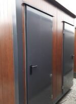 Contenedor sanitario doble con 2 inodoros + urinario - Imagen 3