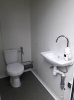Contenedor sanitario doble con 2 inodoros + urinario - Imagen 9