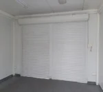 Contenedor Comercial 300×350 Con Persianas Frontales Divididas + Puerta Trasera - Imagen 8