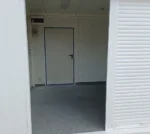 Contenedor Comercial 300×350 Con Persianas Frontales Divididas + Puerta Trasera - Imagen 9